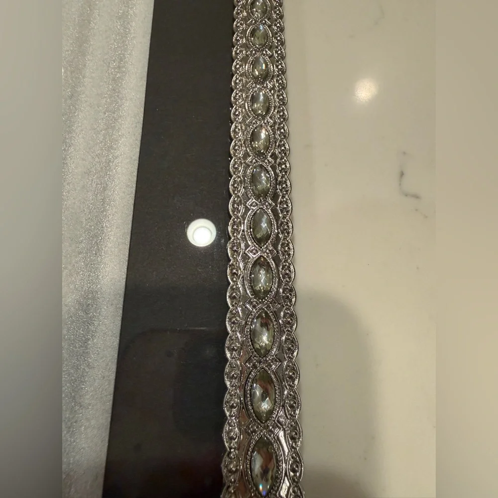 N/A elegant silver